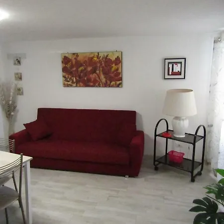 Casa Vacanza, Peonia 斯培西亚