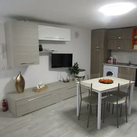 Casa Vacanza, Peonia 公寓 *